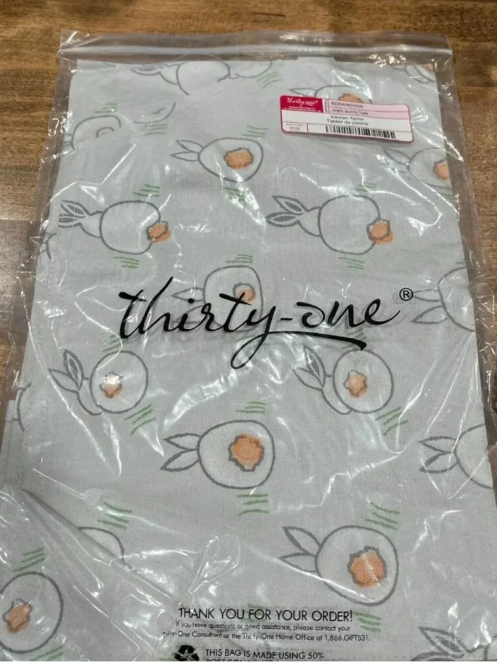 Thirty-One Gifts Kitchen Apron Bunny Tails NIP